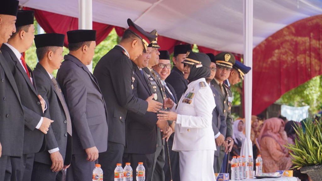 Menghadiri Upacara Peringatan Hari Jadi Ke Kota Banjar Kapolres